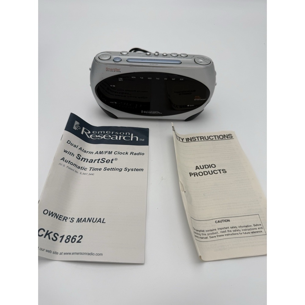 Emerson Research CKS1862 SmartSet Dual Alarm AM/FM Clock Radio Manual Silver LCD